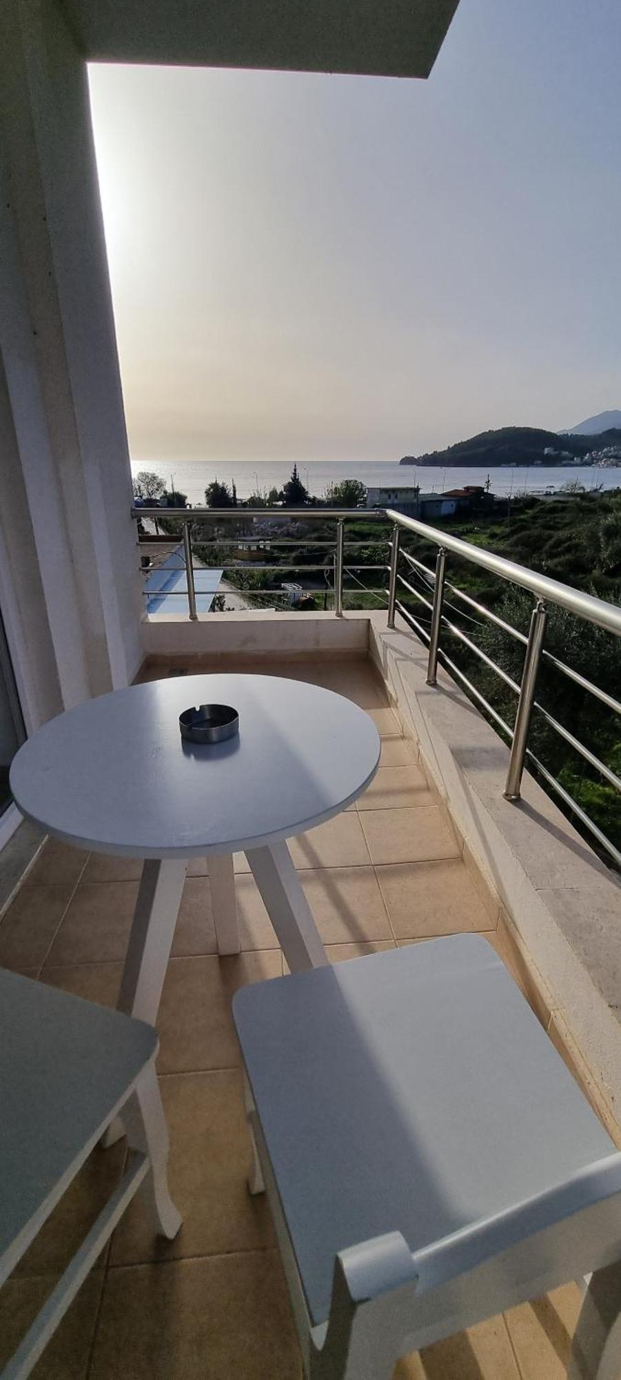 Appartement The Sunny Side à Himarë Extérieur photo